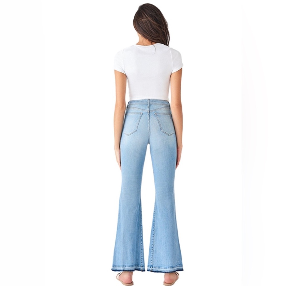 DL 1961 High Rise Bell Bottom Jeans. Size 29. Excellent Condition. - Picture 2 of 13